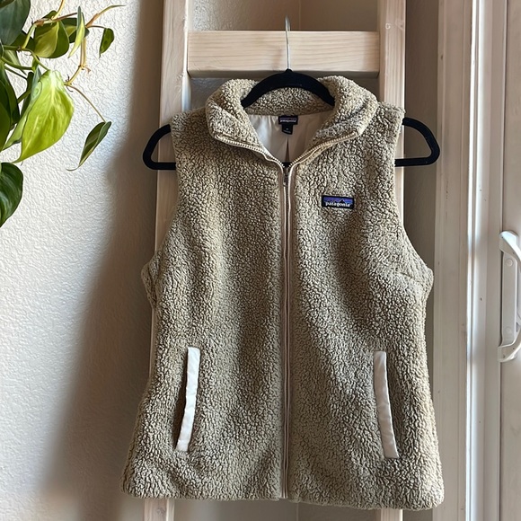 Patagonia Jackets & Blazers - Patagonia Los Gatos Vest ✨
